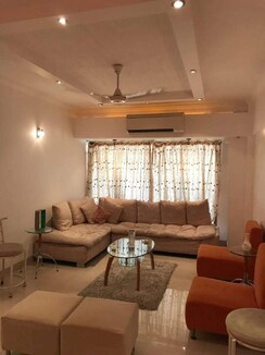 2 BHK + Prayer Room Apartment For Rent in Bandra West
