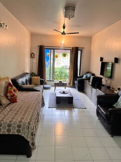 2 BHK Apartment For Rent in Raheja Woods