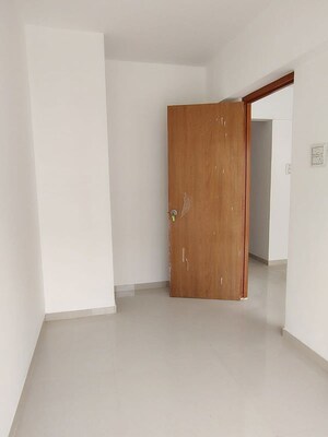 Hall in 1.5 BHK Apartment at Ghansoli – for Rent