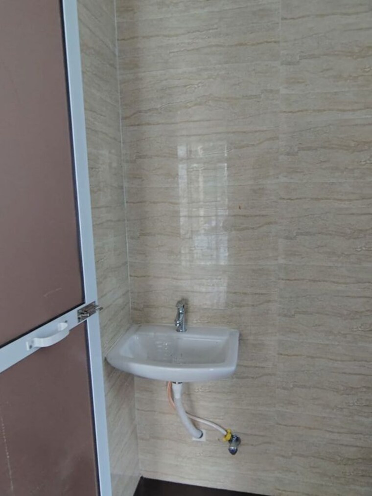 Bathroom, ghansoli 1.5 Bedroom 1100 Sq.Ft. Apartment In Ghansoli Navi Mumbai 10604627