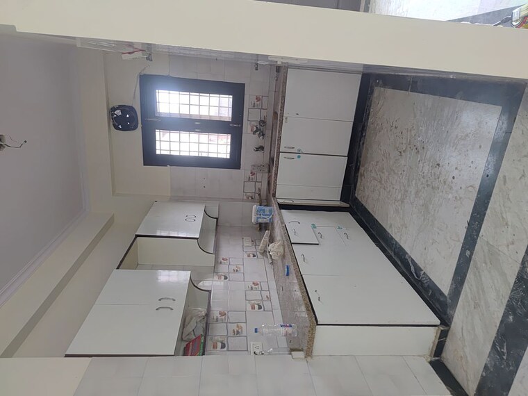 Living Room, rwa-apartments-sector-47 2 Bedroom 112 Sq.Mt. Builder Floor In Sector 47 Noida 10604635