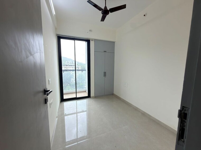Room, dhamji-shamji-mahavir-spring-tulip-phase-1 3 Bedroom 850 Sq.Ft. Apartment In Pokhran Road No Two Thane 10604606