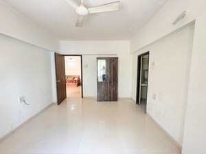 Room in 2 BHK Apartment at Riddhi Zoa Complex, Mundhwa – for Sale