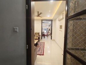 Room in 3 BHK Apartment at Mayfair Apartments Banjara Hills, Banjara Hills – for Rent