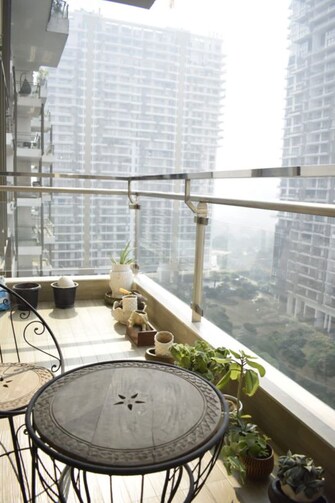 3 BHK + Servant Room 2040 Sq.Ft. Apartment in Signature Global Sarvam