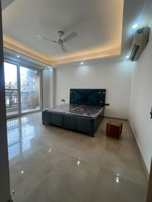 Master Bedroom in 4 BHK Builder Floor at Saket – for Rent