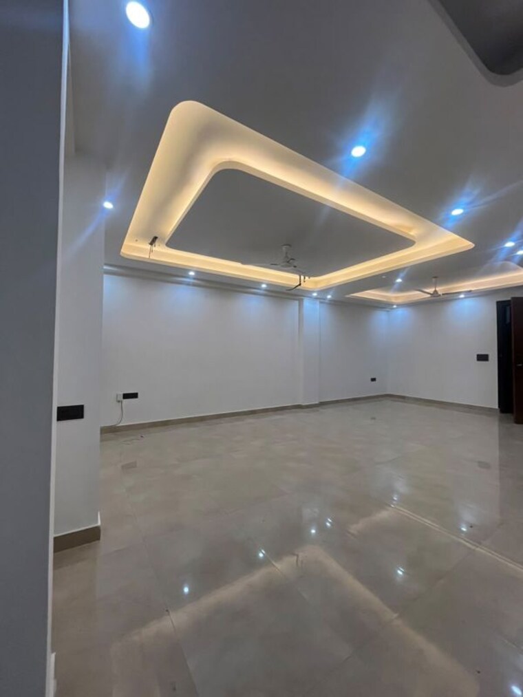 Room, saket 4 Bedroom 2000 Sq.Ft. Builder Floor In Saket Delhi 10604651