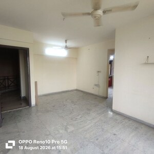 Room in 2 BHK Apartment at Hiranandani Gardens Lotus, Powai – for Rent