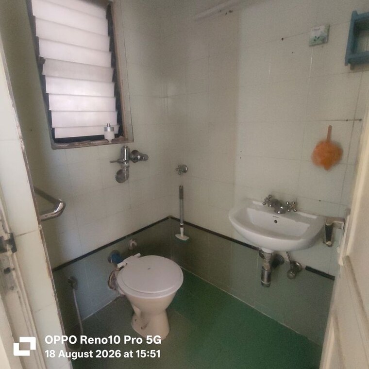 Attached Bathroom, hiranandani-gardens-lotus 2 Bedroom 960 Sq.Ft. Apartment In Powai Mumbai 10604689