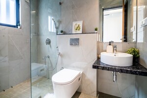 Bathroom in 4 BHK Apartment at KL Astoria, Bandra West – for Sale