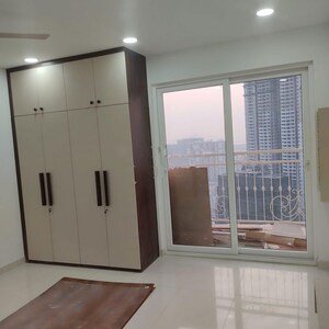 Room in 3 BHK Apartment at Prestige Beverly Hills, Kokapet – for Rent