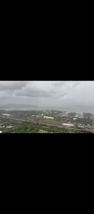 Plot Area in 2 BHK Apartment at Piramal Aranya Ahan, Byculla – for Rent