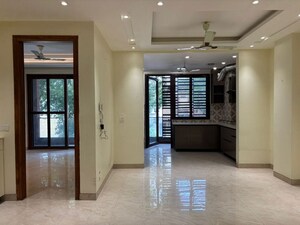 Dining Room in 3 BHK Builder Floor at Sushant Lok I – for Rent