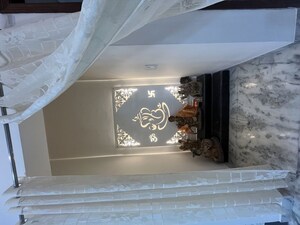 Furnished Amenities in 3 BHK Builder Floor at Aerocity – for Rent