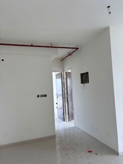 2 BHK Apartment For Rent in Shreeji Plaza