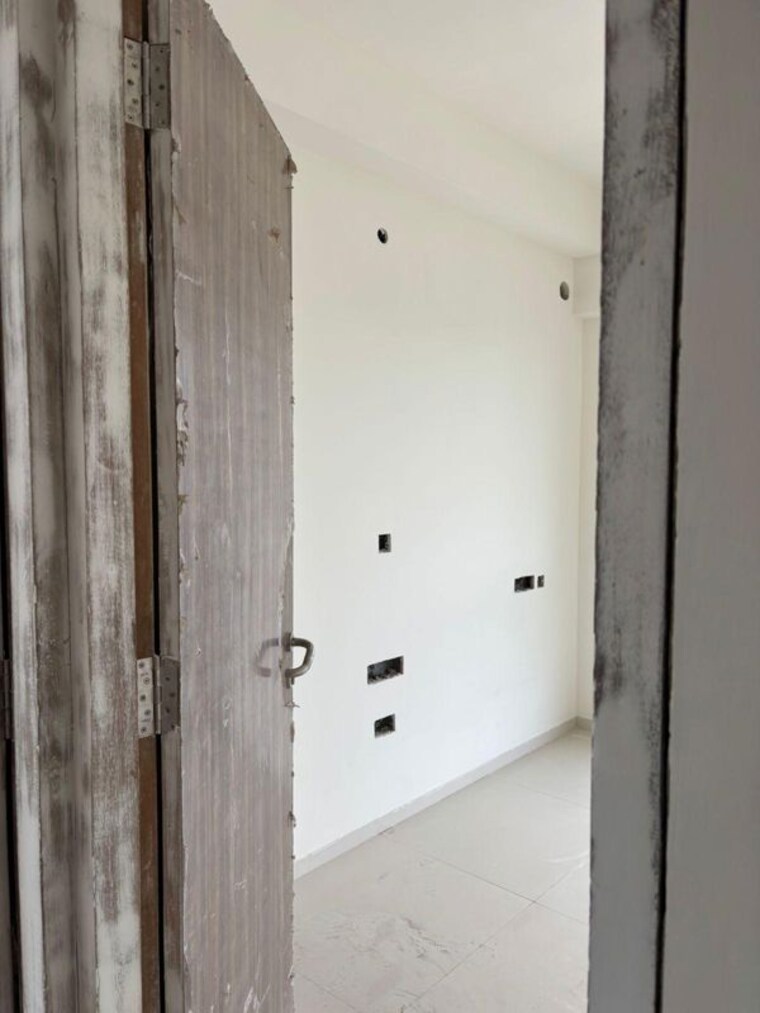 Bathroom, shreeji-plaza 2 Bedroom 595 Sq.Ft. Apartment In Malad West Mumbai 10604754