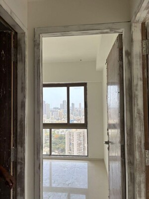 Room in 2 BHK Apartment at Shreeji Plaza, Malad West – for Rent