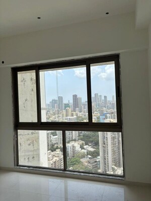 Room in 2 BHK Apartment at Shreeji Plaza, Malad West – for Rent