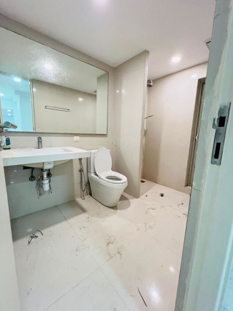 Bathroom, hiranandani-cardinal 3 Bedroom 1324 Sq.Ft. Apartment In Ghodbunder Road Thane 10604763
