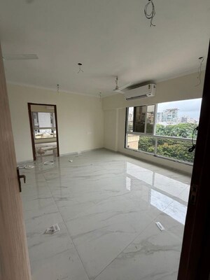 2 BHK Apartment For Rent in Bandra West