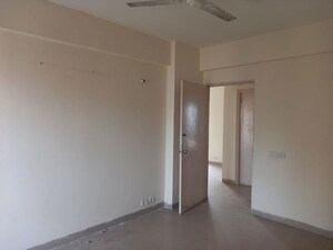 Room in 3 BHK Builder Floor at Sector 84 – for Sale