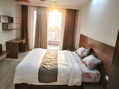 4 BHK + Servant Room Builder Floor For Rent in Mansa Devi