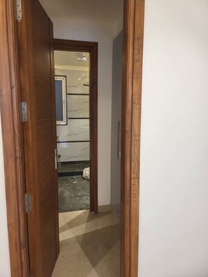 Building Lobby in 3 BHK Builder Floor at Neharpar Phase 1 – for Sale