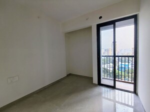 Room in 2 BHK Apartment at Dhamji Shamji Mahavir Spring Tulip Phase 1, Pokhran Road No Two – for Rent