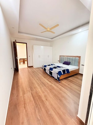 2 BHK Builder Floor For Rent in Sector 15