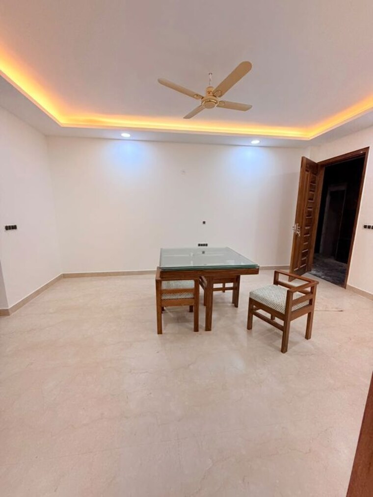 Living Room, sector 15 2 Bedroom 1450 Sq.Ft. Builder Floor In Sector 15 Gurgaon 10604797