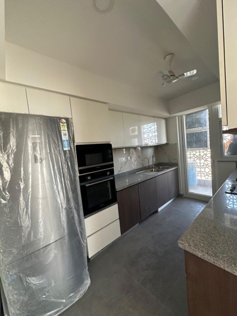Kitchen, dlf-alameda 3 Bedroom 2250 Sq.Ft. Apartment In Sector 73 Gurgaon 10604826