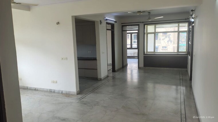 Room, sector 18 dwarka 3.5 Bedroom 2000 Sq.Ft. Apartment In Sector 18 Dwarka Delhi 10604764