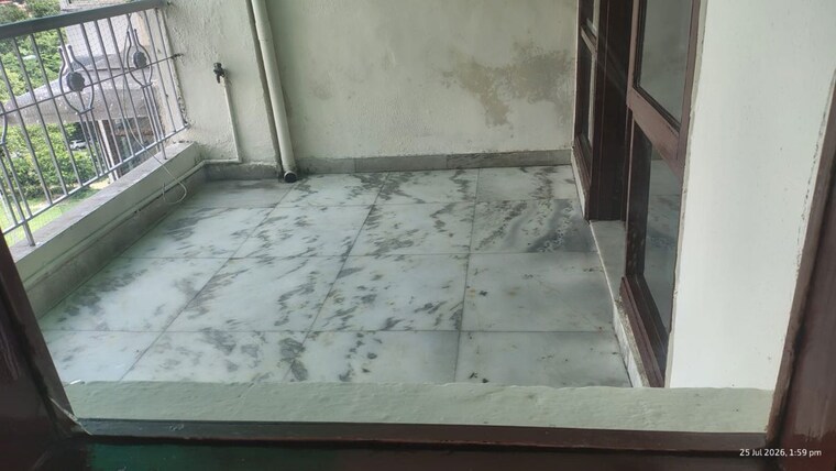 Balcony, sector 18 dwarka 3.5 Bedroom 2000 Sq.Ft. Apartment In Sector 18 Dwarka Delhi 10604764