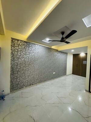 Bedroom in 3 BHK Builder Floor at Neharpar Phase 1 – for Sale