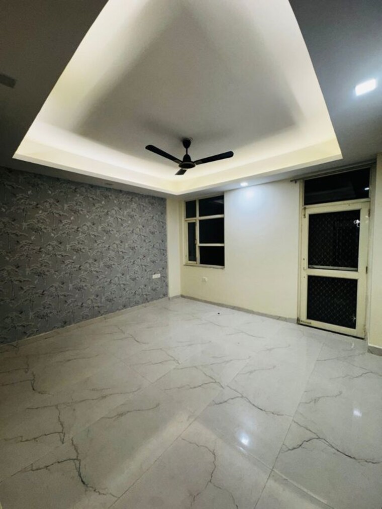 Room, neharpar phase 1 3 Bedroom 2250 Sq.Ft. Builder Floor In Neharpar Phase 1 Faridabad 10604843