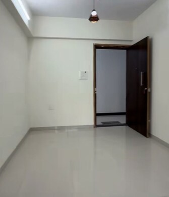 1 BHK + Servant Room Apartment For Sale in Meera Tower Chembur in Chembur, Mumbai