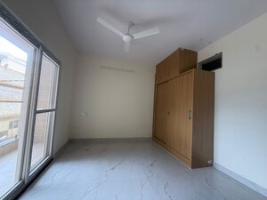 Room in 3 BHK Apartment at Hsr Layout – for Rent