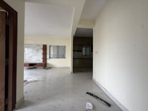 Room in 3 BHK Apartment at Hsr Layout – for Rent