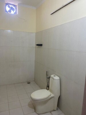 Bathroom in 3.5 BHK Independent House at Sector 46 – for Rent