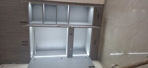 Room in 2.5 BHK Apartment at Amrapali Verona Heights, Tech Zone 4 Greater Noida – for Rent