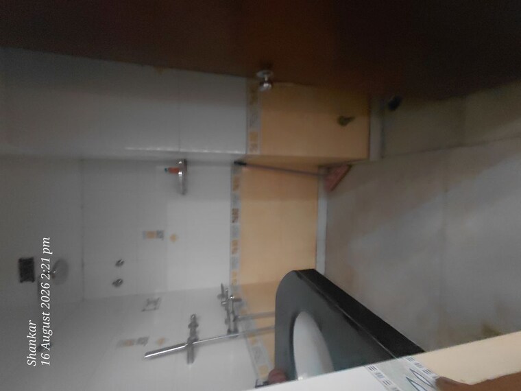 Bathroom, janakpuri 3 Bedroom 1100 Sq.Ft. Apartment In Janakpuri Delhi 10604913