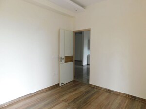 Room in 3 BHK Apartment at Indirapuram Shakti Khand 1 – for Sale