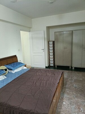 Bedroom in 3 BHK Apartment at Hiranandani Meadows, Manpada – for Rent