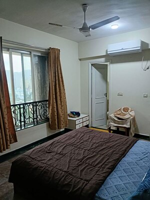Bedroom in 3 BHK Apartment at Hiranandani Meadows, Manpada – for Rent