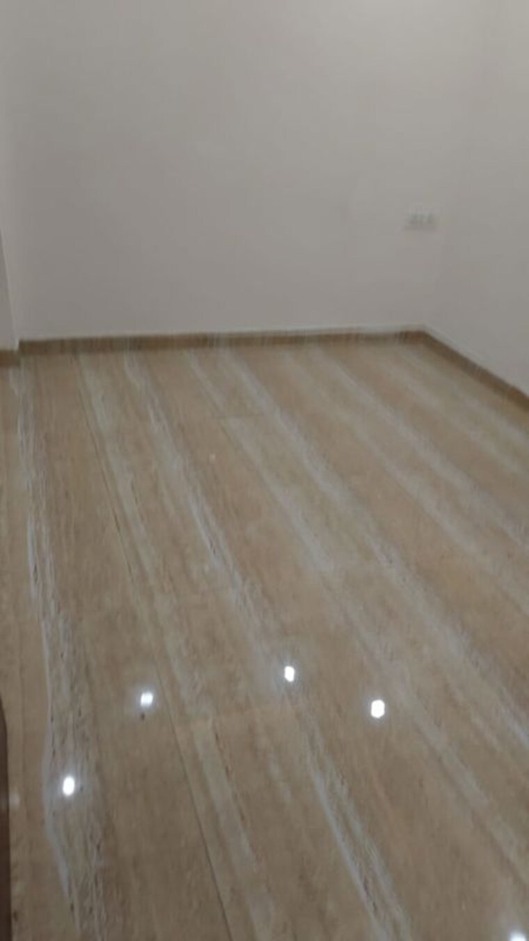 Room, rajpur khurd extension 2 Bedroom 700 Sq.Ft. Builder Floor In Rajpur Khurd Extension Delhi 10604914
