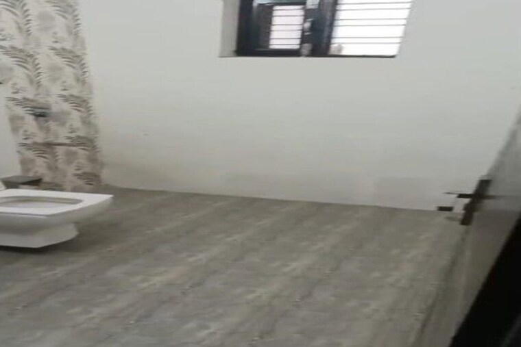 Room, sector 7 3 Bedroom 2250 Sq.Ft. Builder Floor In Sector 7 Gurgaon 10371930