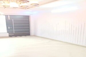 Room in 3 BHK Builder Floor at Sector 7 – for Sale