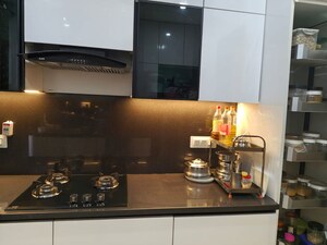 Furnished Amenities in 3 BHK Builder Floor at Sector 9 – for Sale