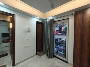 Room in 3 BHK Builder Floor at Sector 9 – for Sale