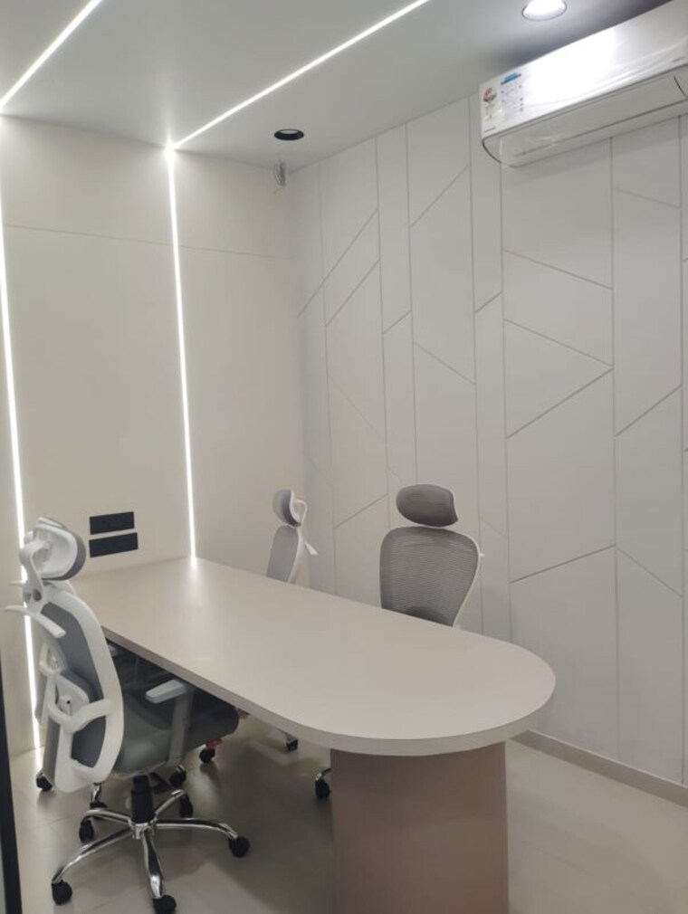 Bathroom, shivalik-shilp Commercial Office Space 1858 Sq.Ft. In Sanidhya Ahmedabad 10604937